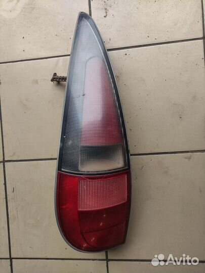 Задний фонарь Renault Laguna I универсал
