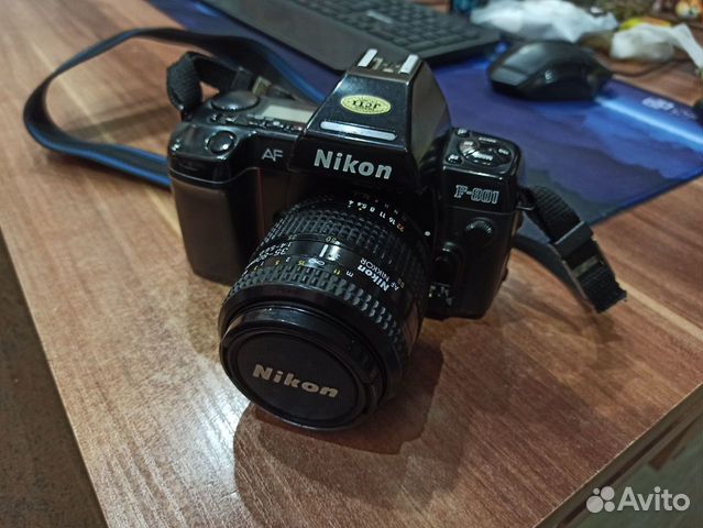 Зеркальный фотоаппарат Nikon F801