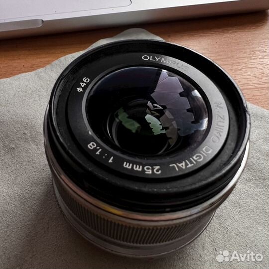 Olympus M.Zuiko Digital 25mm f/1.8