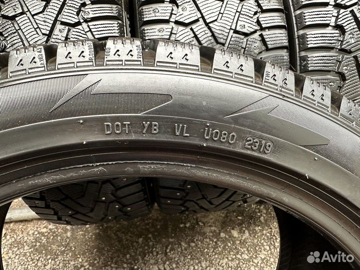 Pirelli Ice Zero 255/40 R19