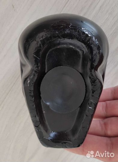 Копилка в виде черепа