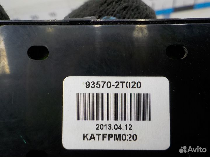 Кнопка Kia Optima III 2010