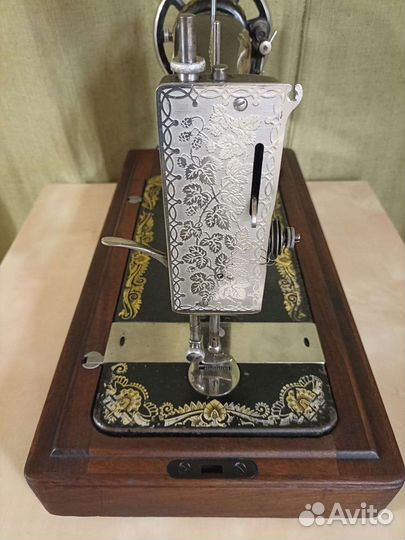 Швейная машинка 