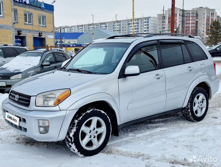Toyota RAV4 2.0 AT, 2002, 215 000 км