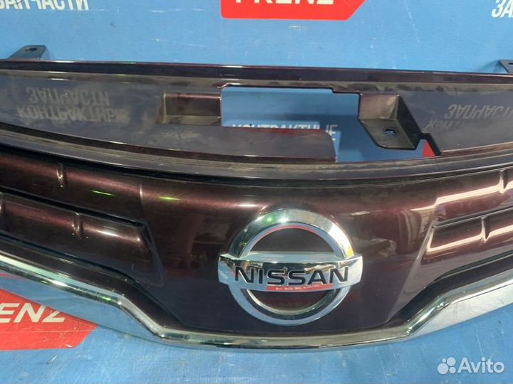 Решетка радиатора Nissan Note E11 2009-2013
