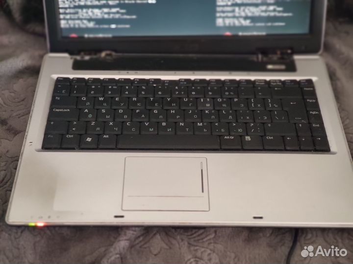Ноутбук asus A8S