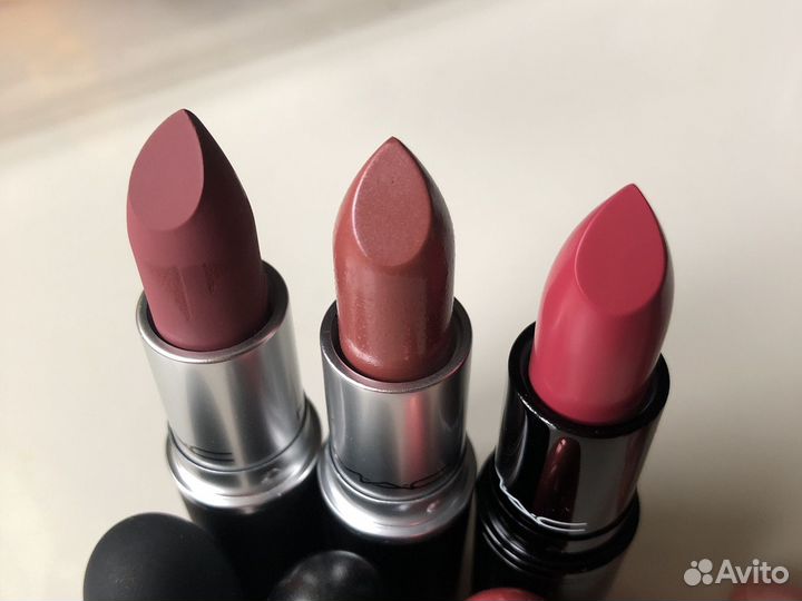 Помада mac 932,513,407