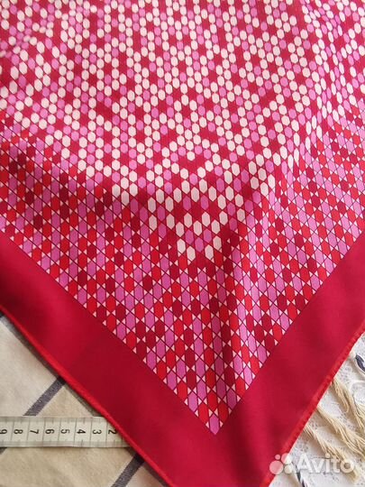 Яркий стильный дизайн платок италия