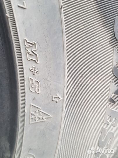 Dunlop Grandtrek ST1 265/70 R16