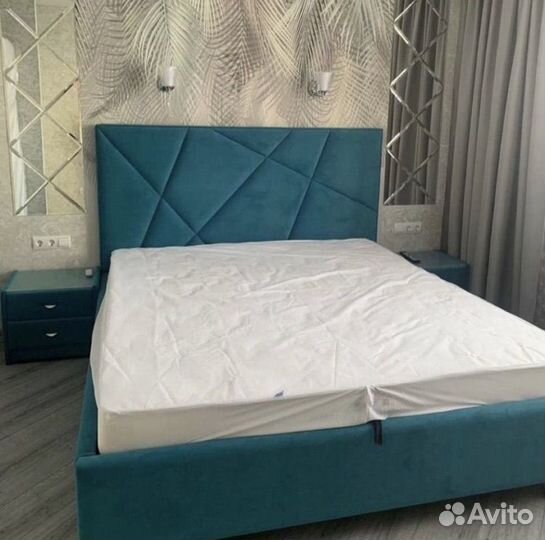 Кровать двухспальная