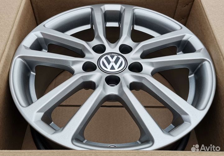 VW Polo, Skoda Rapid R15 новые