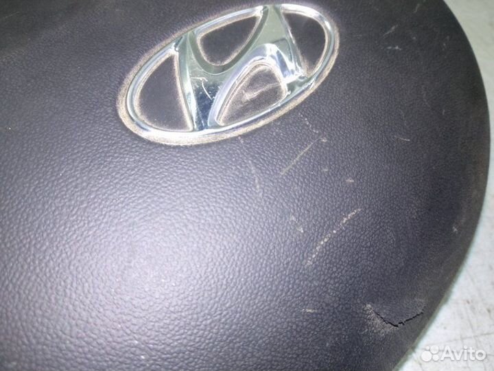 Подушка безопасности в руль Hyundai Ix 20 2010