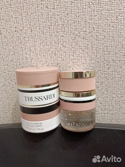 Туалетная вода женская Trussardi