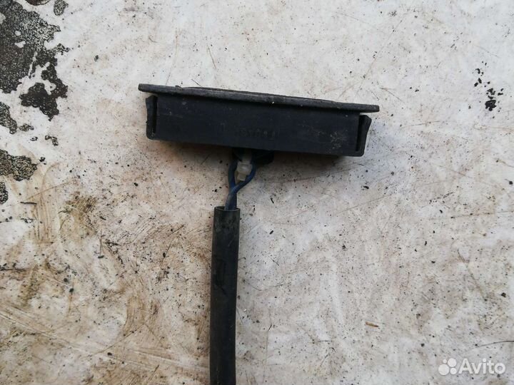 Кнопка открывания багажника Ниссан Теана J31