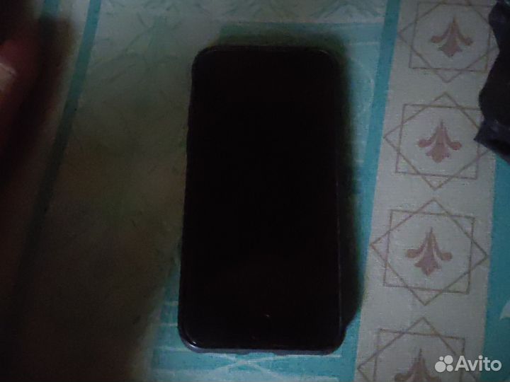 iPhone 7, 32 ГБ