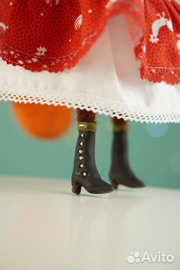 Большая мягкая игрушка лиса из русской сказки