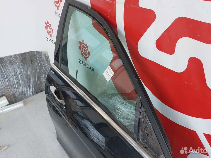 Mercedes Benz W204 стекло передние /R