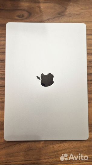 Macbook pro 14 m1 16 512