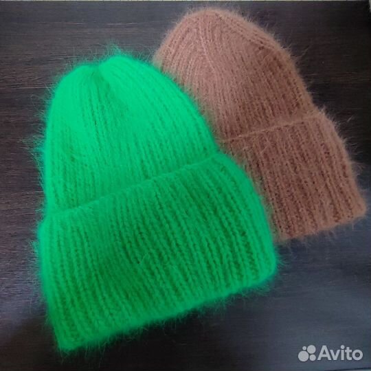 Шапка зимняя с отворотом вязанная