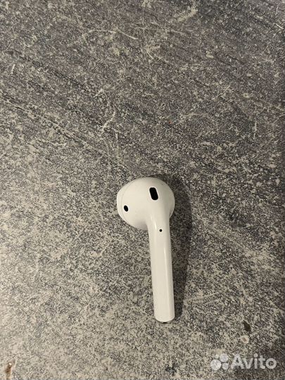 Левый наушник apple airpods 1
