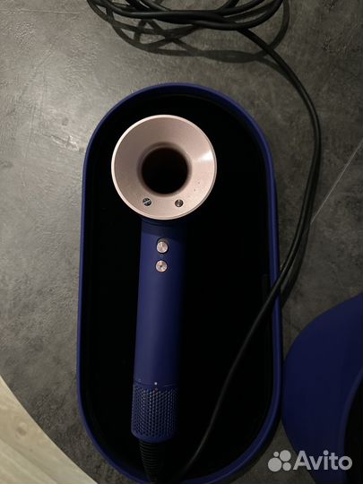 Фен Dyson HD07