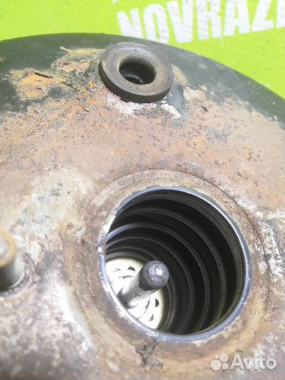 Усилитель тормозов вакуумный Рено Логан