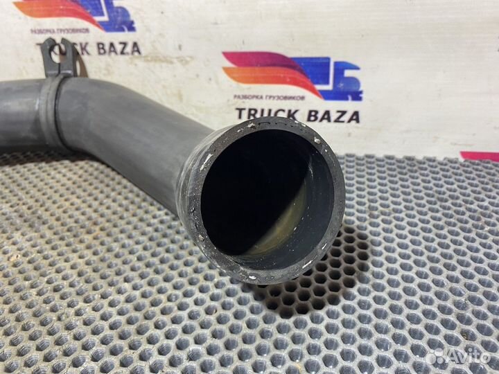 1653077 Патрубок радиатора Daf XF105