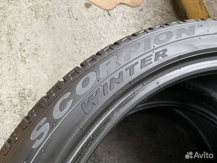 Pirelli Scorpion Winter 295/35 R21 107V