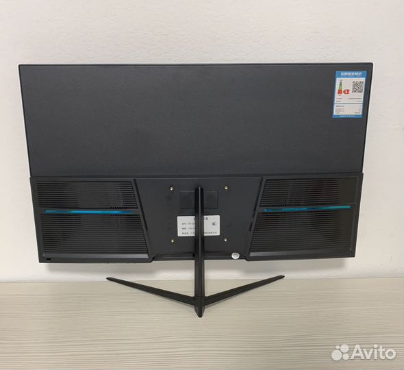 Новый игровой монитор 24