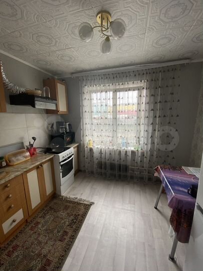 2-к. квартира, 50 м², 1/9 эт.