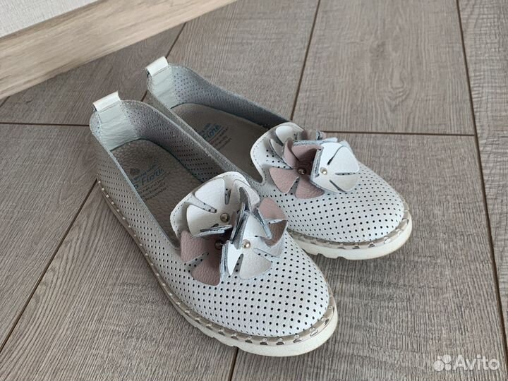 Лоферы женские