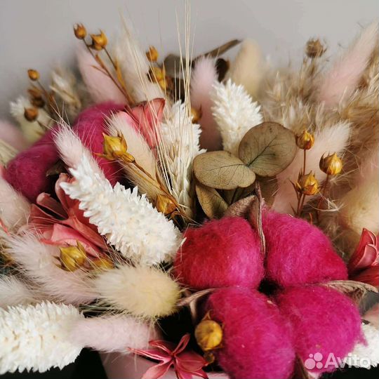 Цветочная композиция из сухоцветов