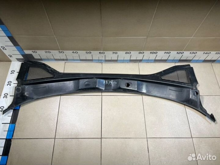 Решетка стеклооч. (планка под лобовое стекло) Audi