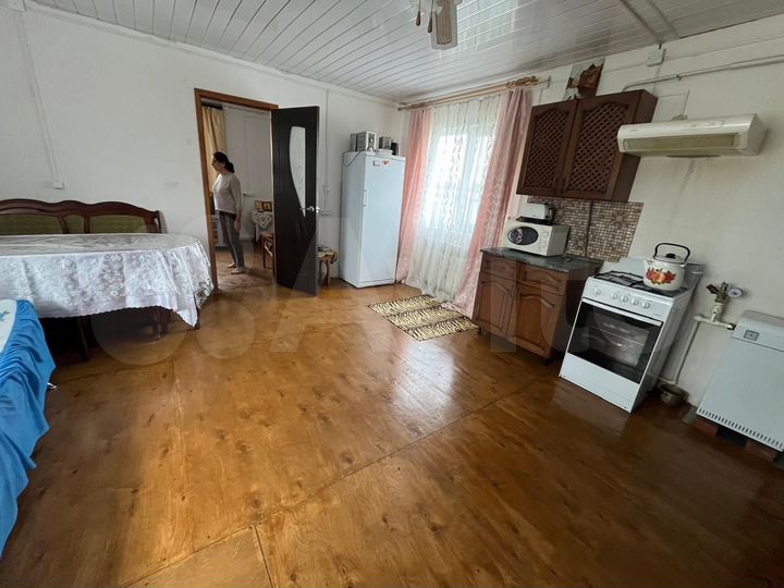 Дом 48 м² на участке 6 сот.