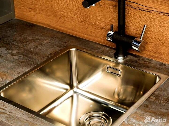 Кухонный гарнитур от фабрики мебели