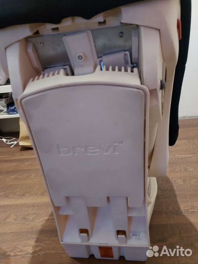 Brevi kio автокресло 9-18кг