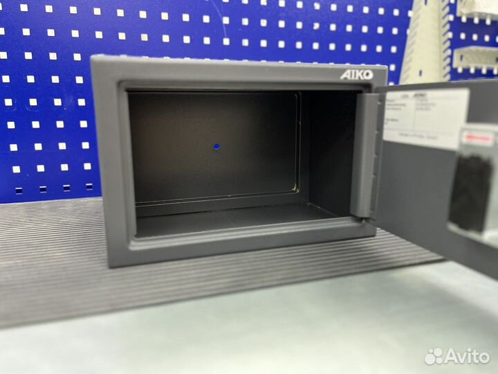 Оружейный сейф для пистолета