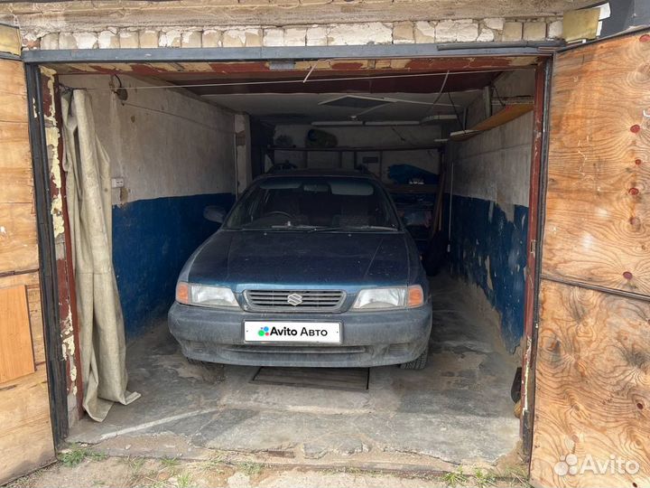 Suzuki Cultus Wagon 1.6 AT, 1996, 300 000 км