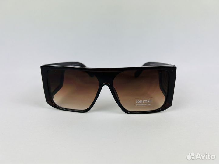 Солнцезащитные очки Tom Ford