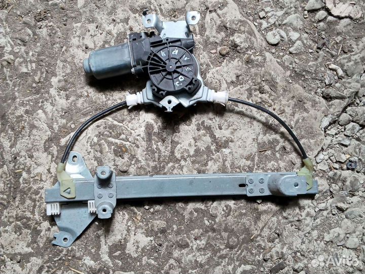 Стеклоподъемник задний левый Nissan Qashqai J10