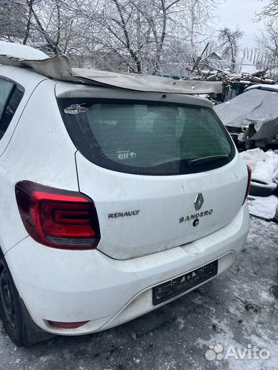 Крышка багажника Renault Sandero 2