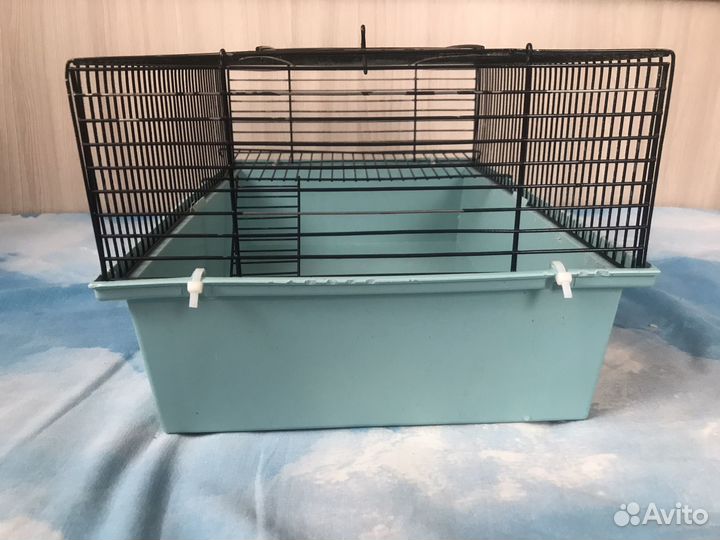 Клетка и всё необходимое для неё