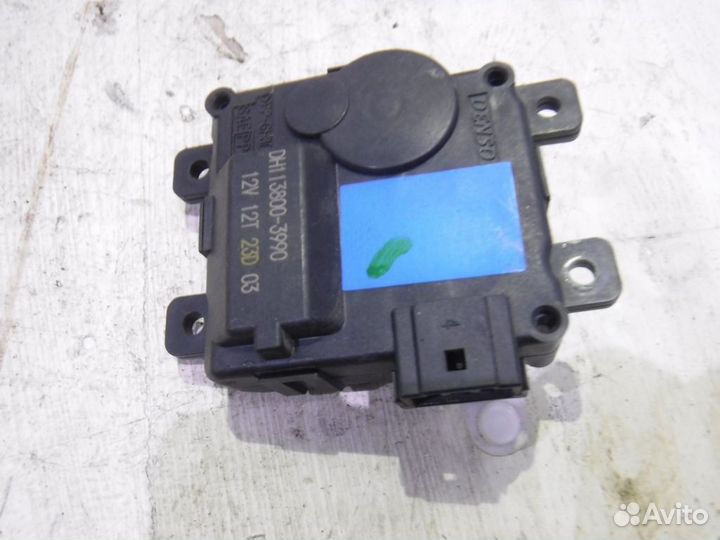 Моторчик заслонки печки