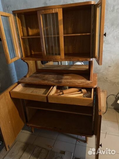 Старинный буфет