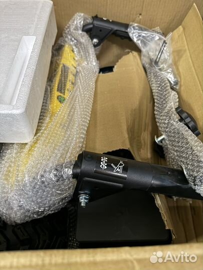 Снегоуборщик бензиновый новый champion ST 656