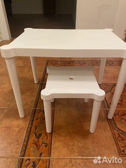 Стол и стул детский IKEA