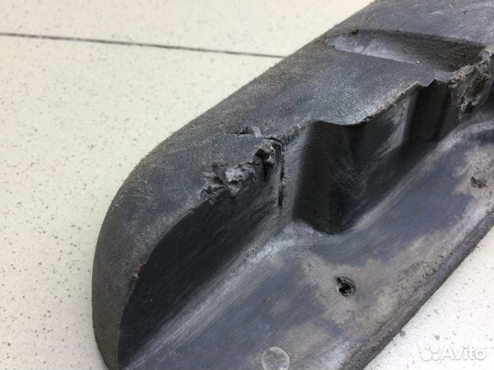 Брызговик передний левый Ford Focus 2 2005-2011