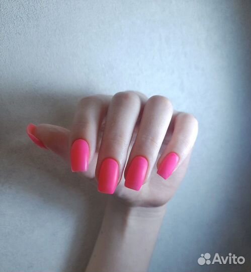 Стильный маникюр и педикюр