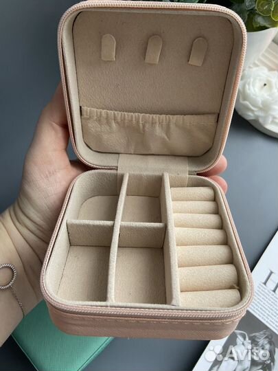 Шкатулка для украшений