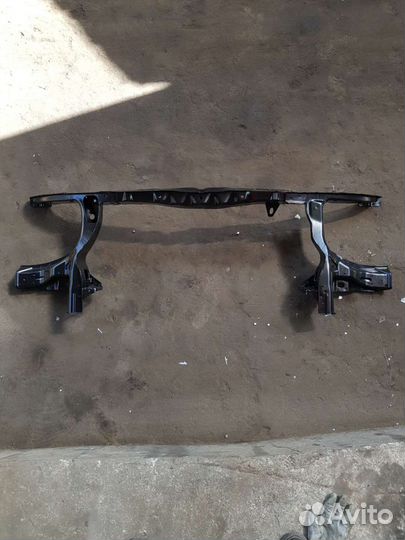 Фольксваген Транспортер 2005г.Рамка радиаторов